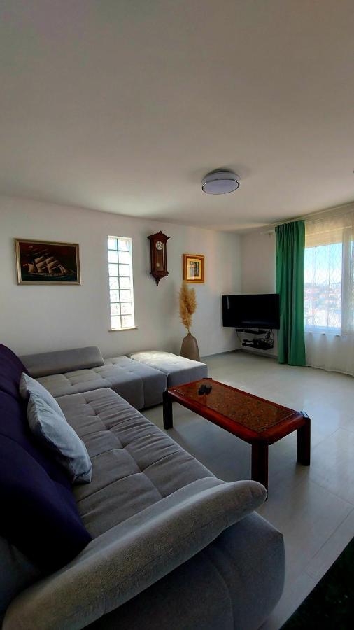 Apartment Sun View Mali Losinj Exterior photo